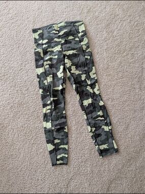Lululemon Womens Camo Leggings - Green Camouflage